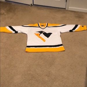 Penguins hockey jersey